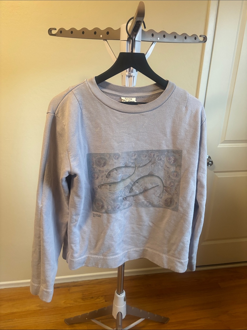 Acne XS fish sweatshirt